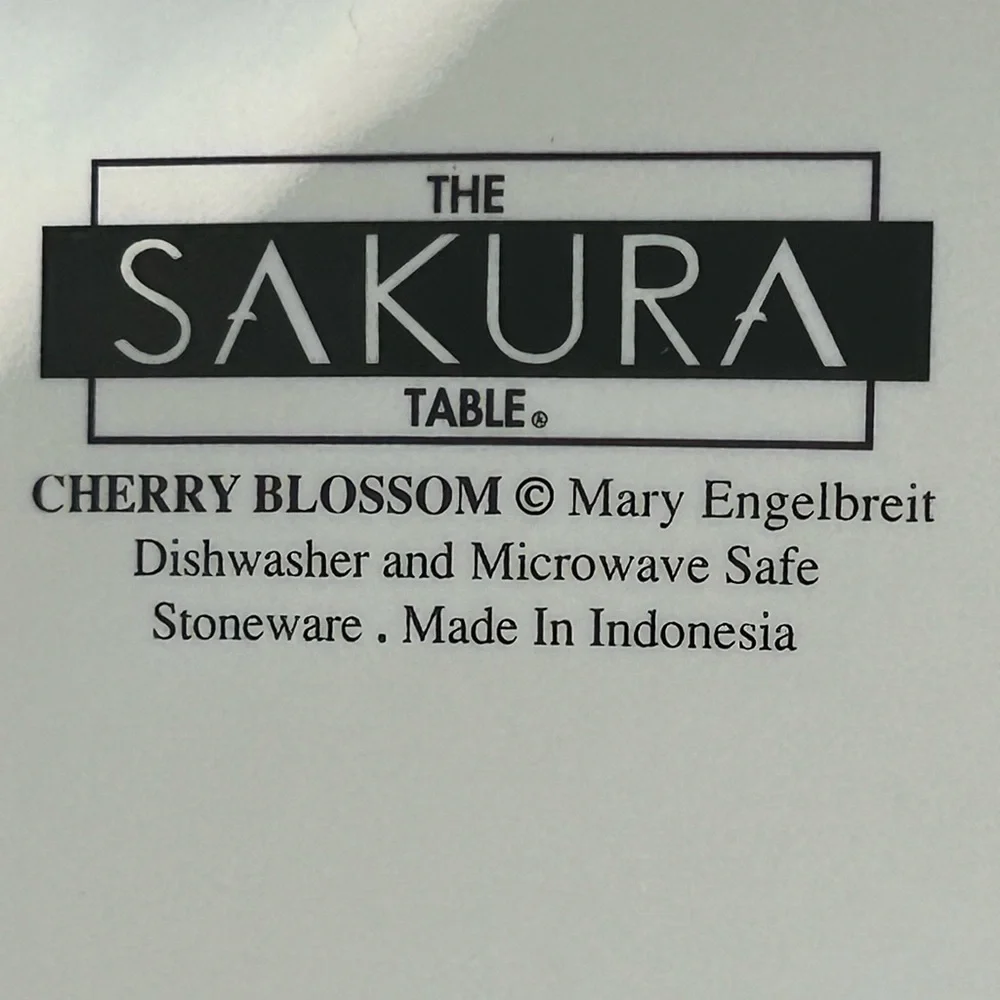 Set of 4 Mary‎ Engelbreit Cherry Blossom Dessert Plates by Sakura